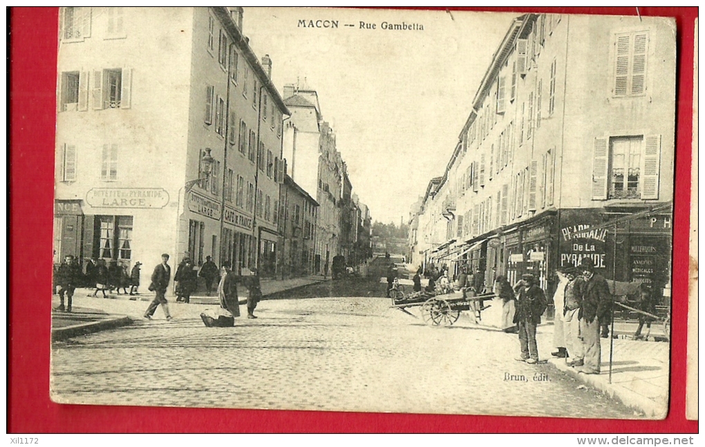 MNQ-26  Mâcon  Rue Gambetta  Pharmacie De La Pyramide. Attelage Animé.  Circulé Sous Enveloppe - Macon