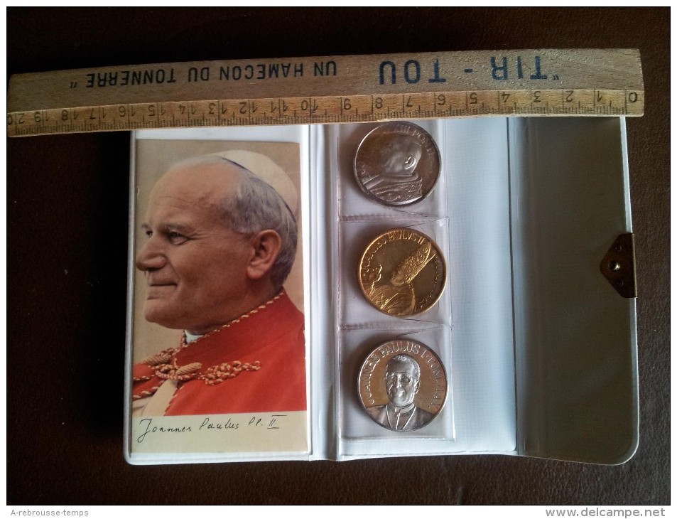 Pochette Médailles En 1979-les 3 Papes-Jean-Paul II, Jean XXIII, Jean Paul 1er - Altri & Non Classificati