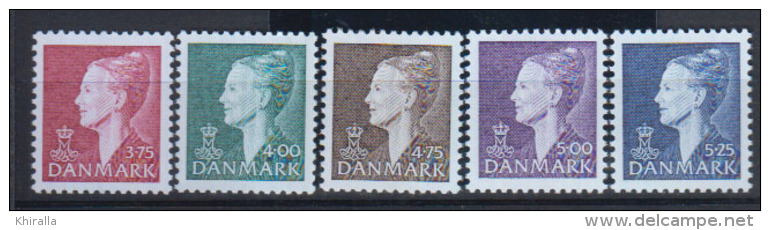 DANMARK      1997      N°      1148  +  1163 / 1166       COTE      9 € 50        ( Y 43 ) - Ongebruikt