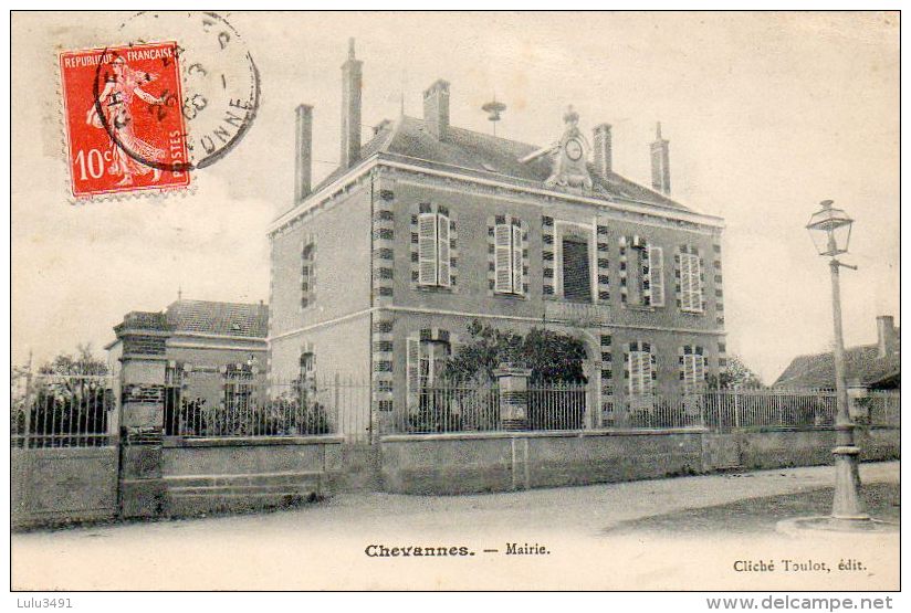 CPA- CHEVANNES (89) - Aspect De La Mairie En 1900 - Chevannes