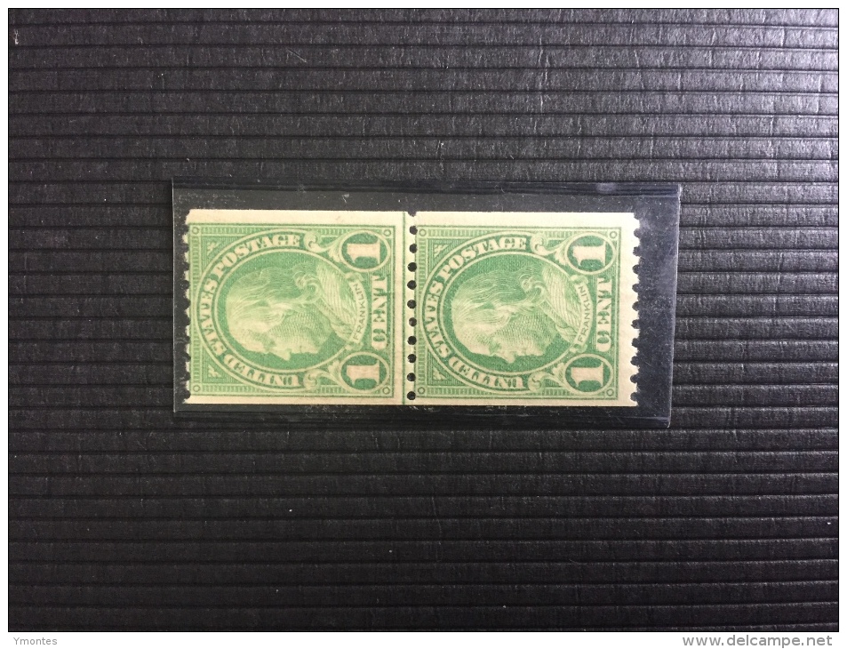 Mistake In Pair Franklin Stamps - Sonstige & Ohne Zuordnung