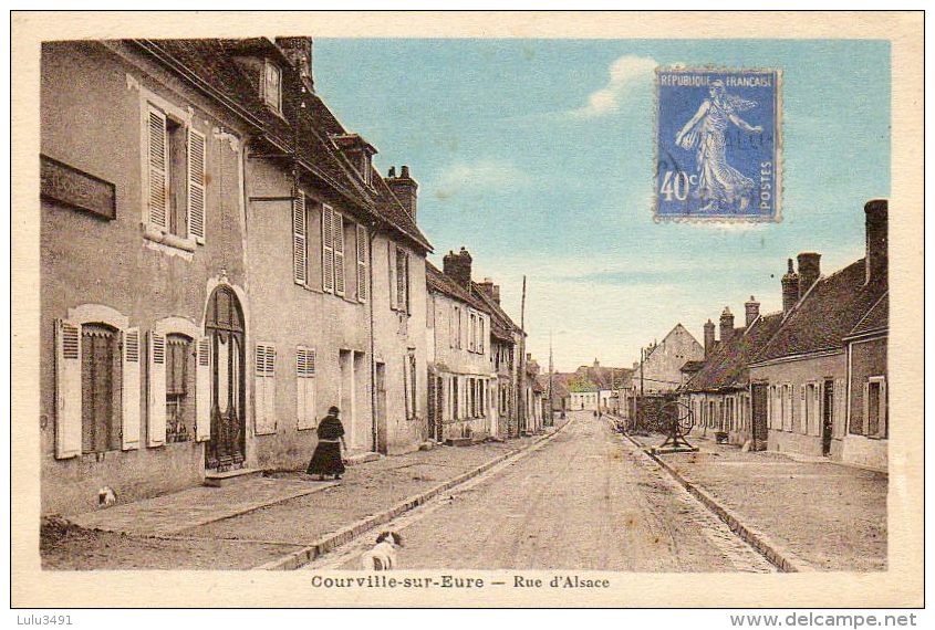 CPA - COURVILLE-sur-EURE (28) - Aspect De La Rue D´Alsace Dans Les Années 30 - Courville