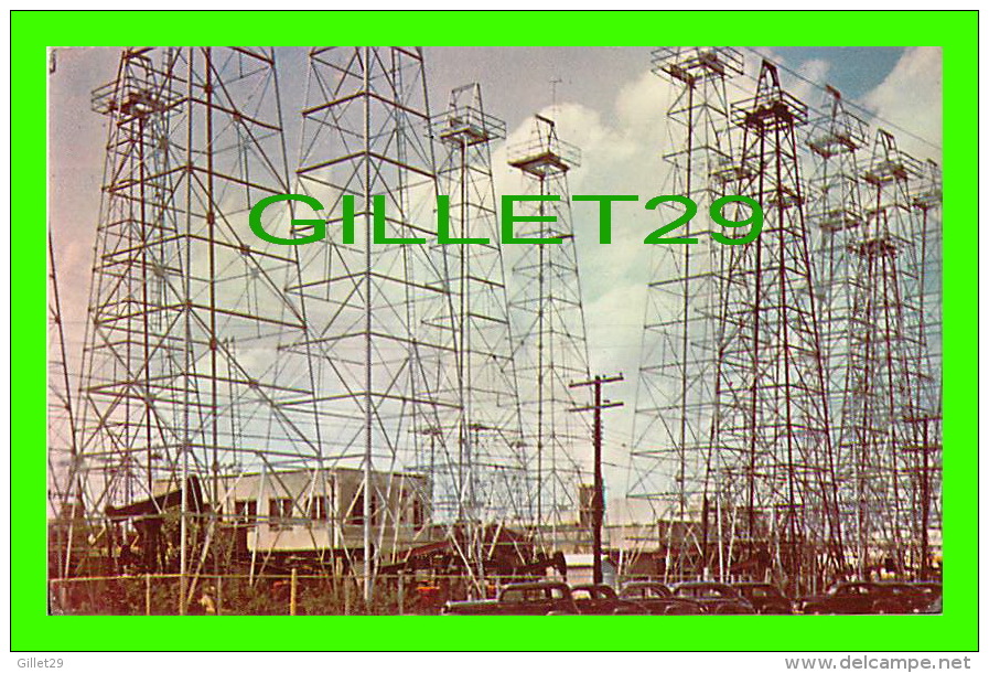 DALLAS, TEXAS - OIL DERRICKS, TYPICAL EAST TEXAS OIL FIELD - PUB. BY TEXACOLOR CARD CO - - Dallas