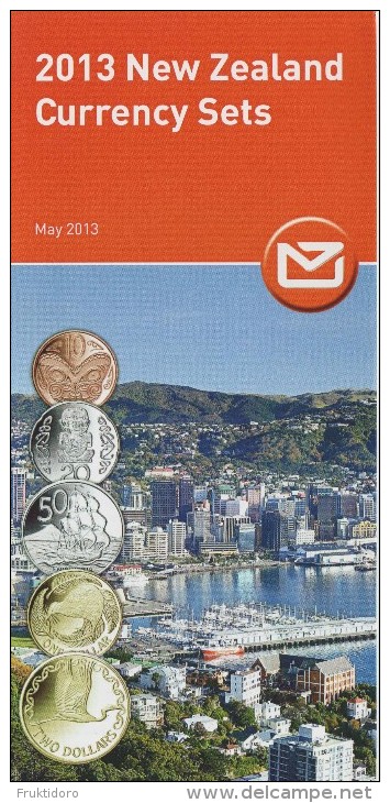 New Zealand Coins 2013 Brochure About Queen Elizabeth's 60th Anniversary Of The Coronation - Currency Sets - Materiaal