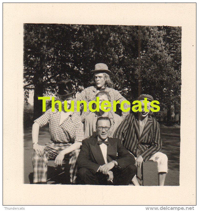 ANCIENNE PHOTO COSTUME CLOWN CIRCUS  ** VINTAGE PHOTO DRESSING UP CLOWN HALLOWEEN - Personnes Anonymes