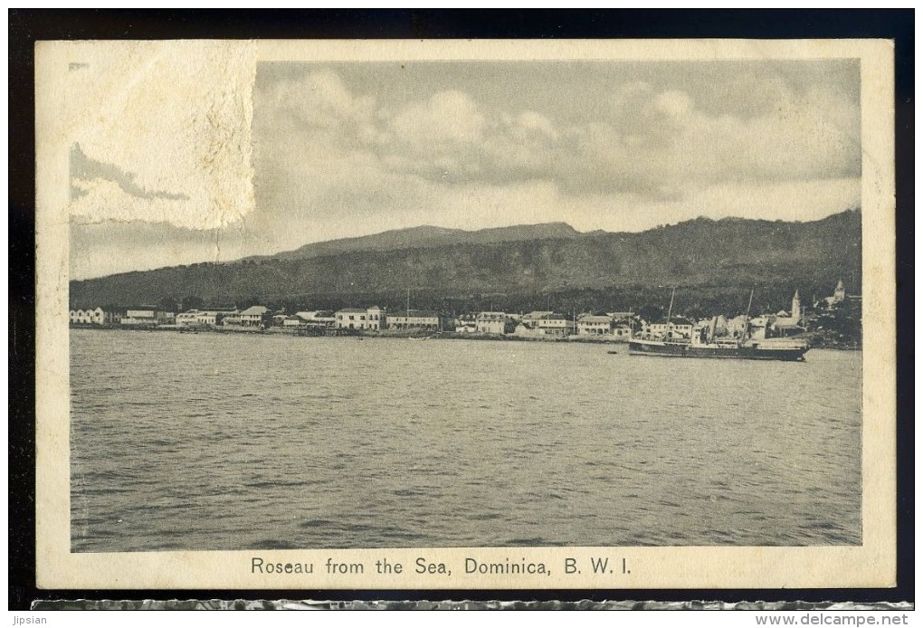 Cpa Antilles Dominique Dominica  Roseau From The Sea , B. W. I .    AA6 - Dominique