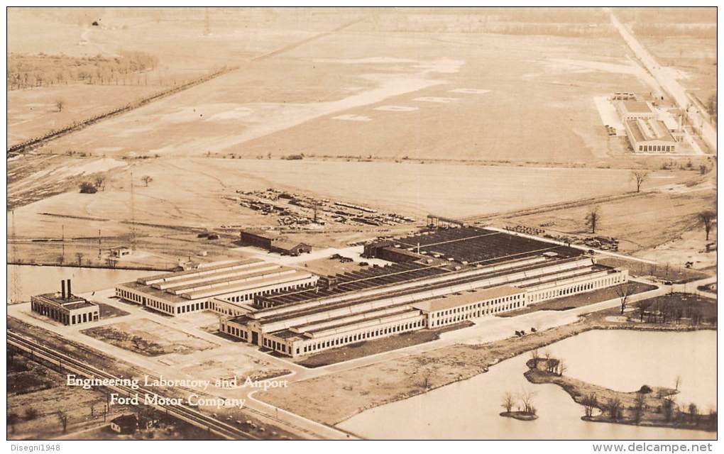 03669 "FORD MOTOR COMPANY . ENGINEER. LAB. AND AIRPORT - DEARBORNE - MICHIGAN "  ORIGINAL POST CARD.  NOT SHIPPED. - Dearborn