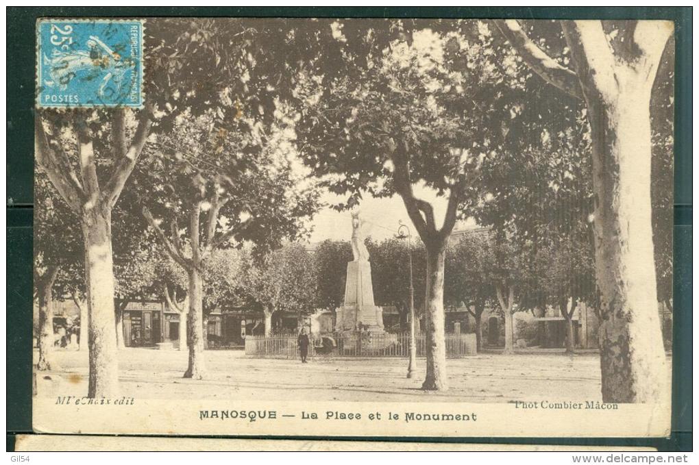 Manosque , La Place Et Le Monument  - Rau29 - Manosque