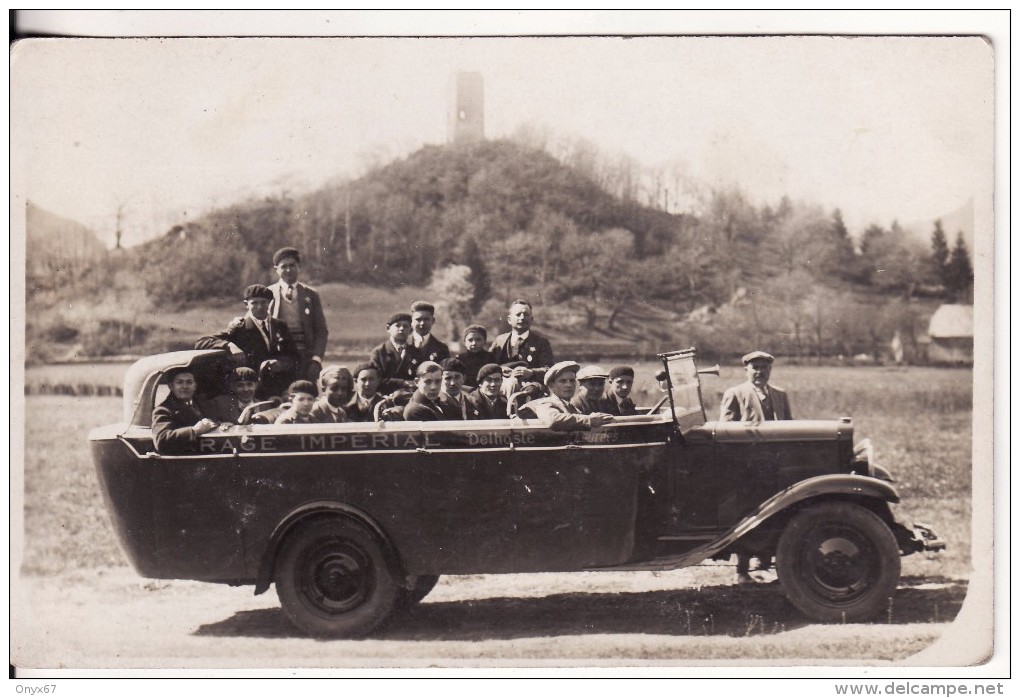 Carte Postale Photo LOURDES-Garage Impérial DELHOSTE-BUS-AUTOBUS-AUTOCARS-VOITURE-TRANSPORT- - Autobús & Autocar