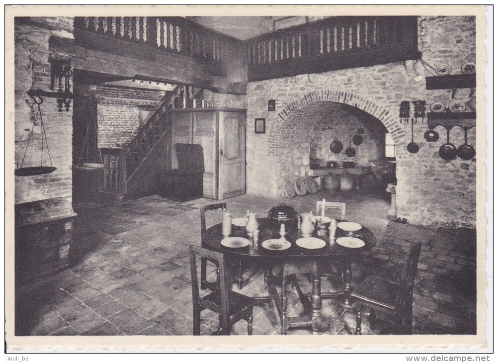 Château D&acute;Ecaussinnes-Lalaing (XIVe Siècle) -Vieille Cuisine Rustique Du XIVe Siècle - Ecaussinnes