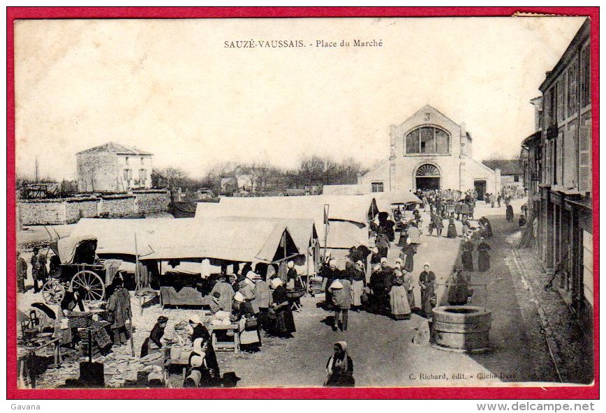 79 SAUZE-VAUSSAIS - Place Du Marché - Sauze Vaussais