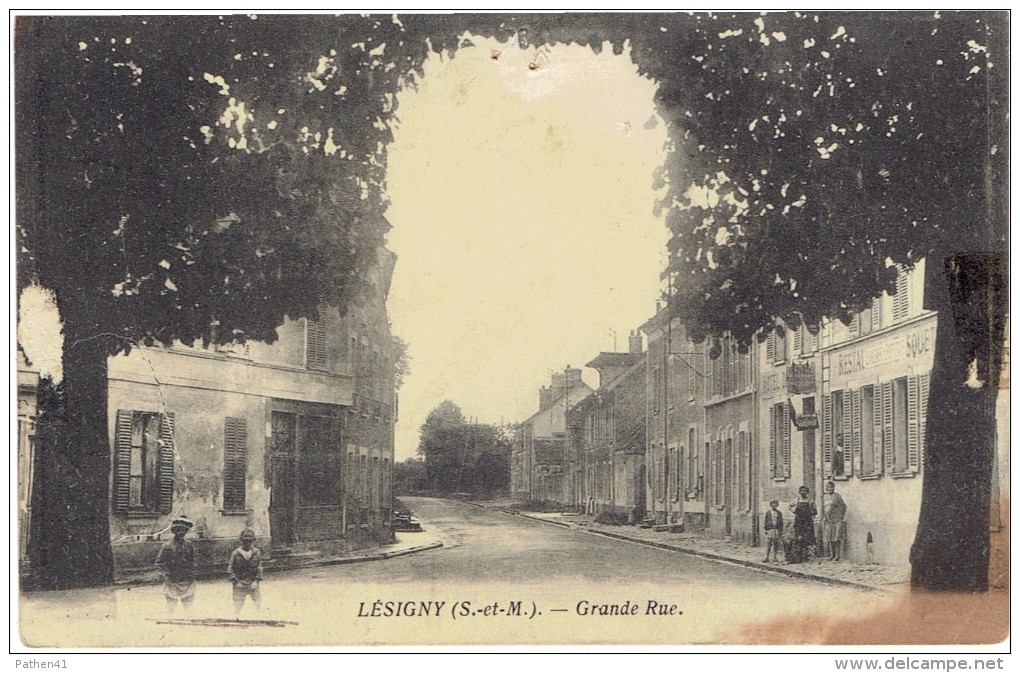 CPSM FRANCE 77 SEINE-ET-MARNE LEZIGNY - Grande Rue - Lesigny