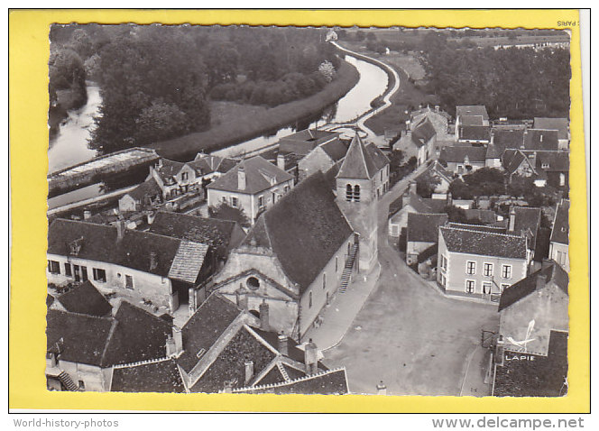 CPSM -  EN AVION AU DESSUS DE... ACCOLAY - Place De L'église - Autres & Non Classés