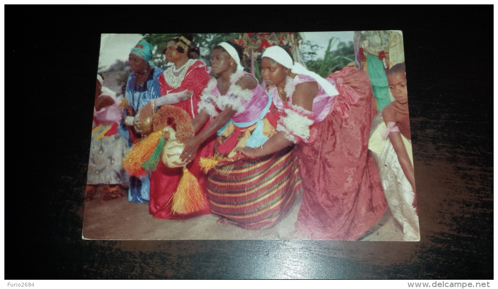 C-40209 NIGERIA WOMEN DANCERS - Nigeria