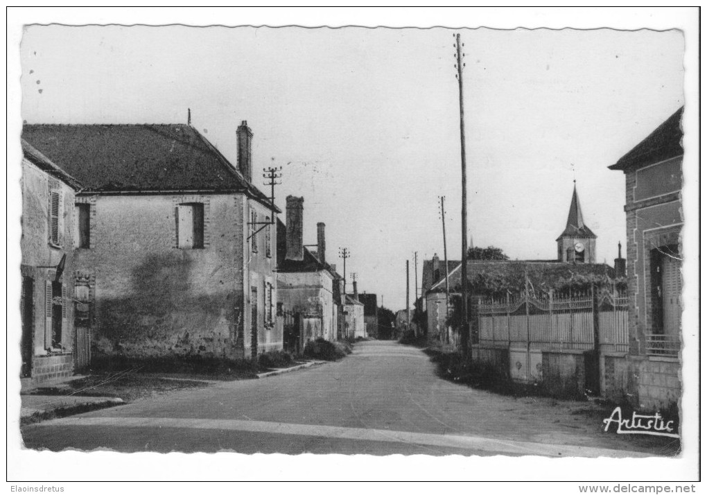 Villebougis (89) - Grande Rue. Semi-moderne En Bon état, Correspondance Au Dos. - Villebougis