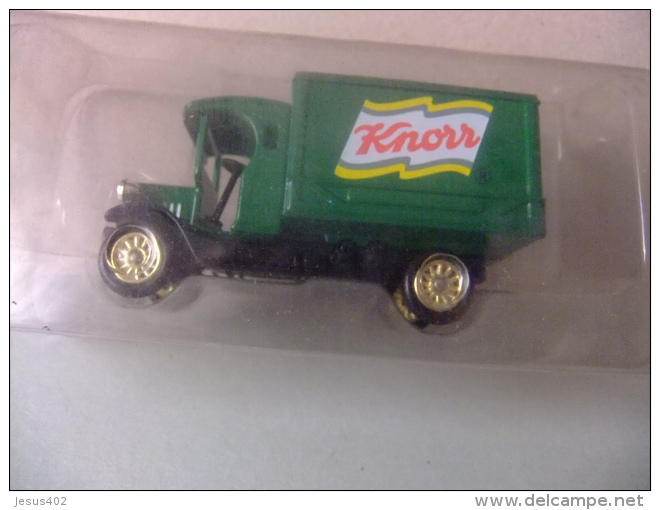 CAMION DENNIS CON PUBLICIDAD DE LA MARCA KNORR - Corgi Toys