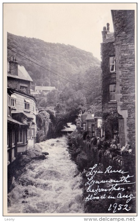 CPSM 9X14  PHOTOGRAPHIE    "  LYN RIVER - LYNMOUTH  1952 - Lynmouth & Lynton