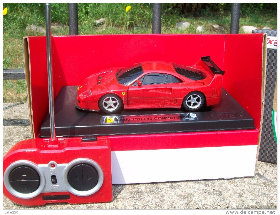 FERRARI F 40 COMPETIZIONE  Scala 1/28 NUOVA E FUNZIONANTE - Modelos R/C (teledirigidos)