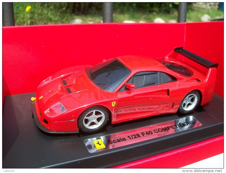 FERRARI F 40 COMPETIZIONE  Scala 1/28 NUOVA E FUNZIONANTE - Modelos R/C (teledirigidos)