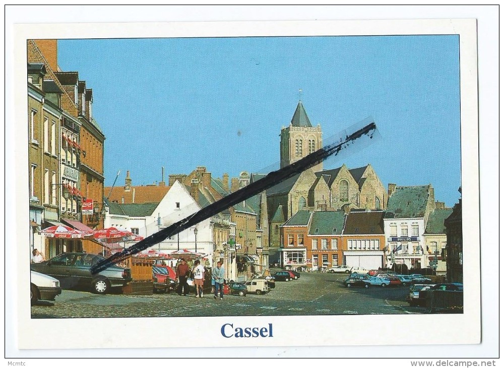 CPM - Cassel - La Grand´Place Et La Collégiale Notre Dame - Cassel