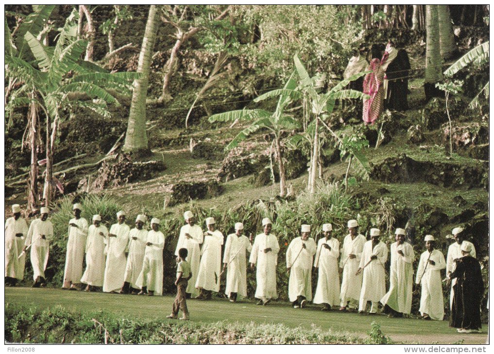 Afrique - Grande-Comore : Danse "TARI LA NDZIYA"  Carte Très Animée - Comorre