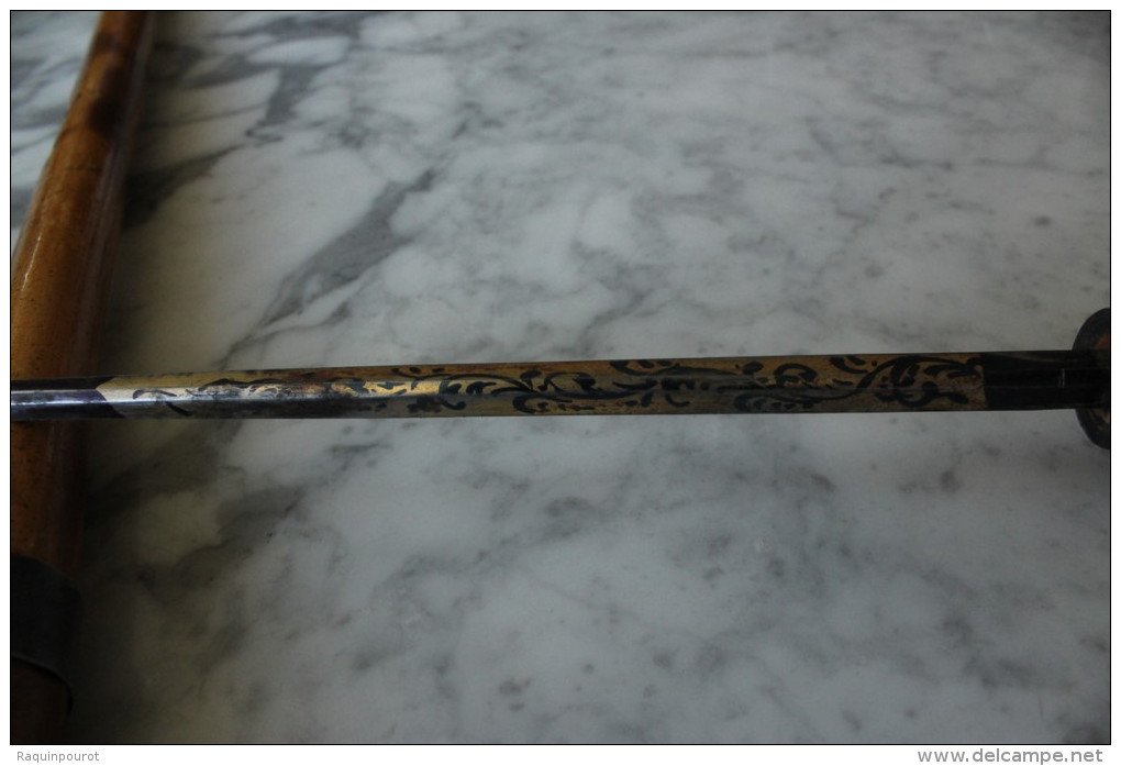 Canne épée fin XIX° à lame acier hexagonale damasquinée , pommeau en corne (ENVOI GRATUIT)