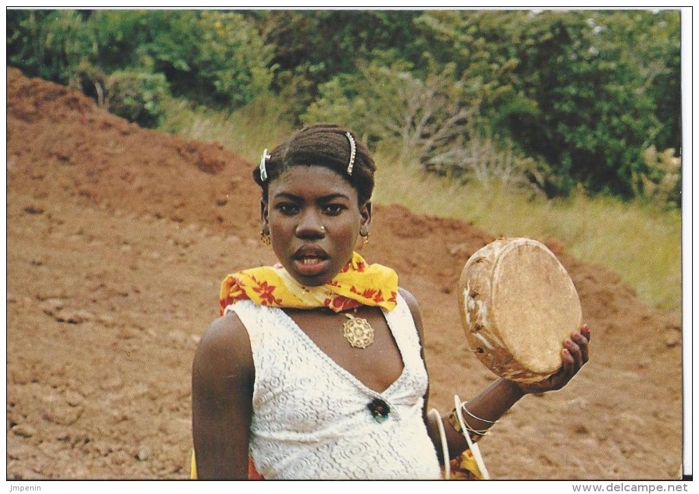 Carte Postale Non écrite 1983 Mayotte Mahoraise éditions Shoping Dzaoudzi 80/65 Imprimerie Pierron - Mayotte