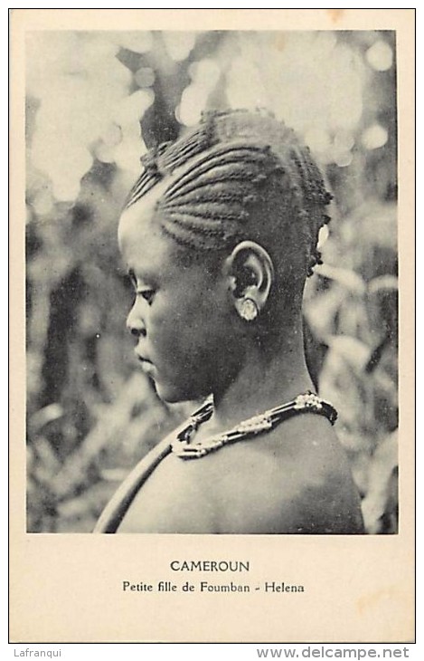 Pays Divers- Afrique -ref D836-  Cameroun - Petite Fille De Foumban -helena -carte Bon Etat  - - Cameroon