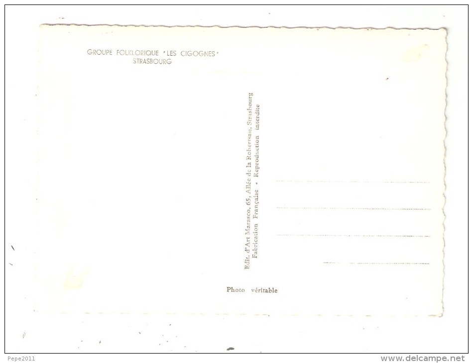 CPA  67 - STRASBOURG Groupe Folklorique " Les Cigognes" - Hommes & Femmes En Cortumes + Instruments - Música
