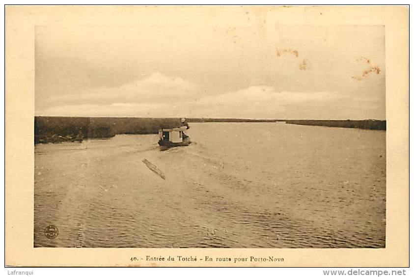 Pays Divers- Afrique -ref D782- Benin - Entree Du Totché -en Route Pour Porto Novo - - Benin