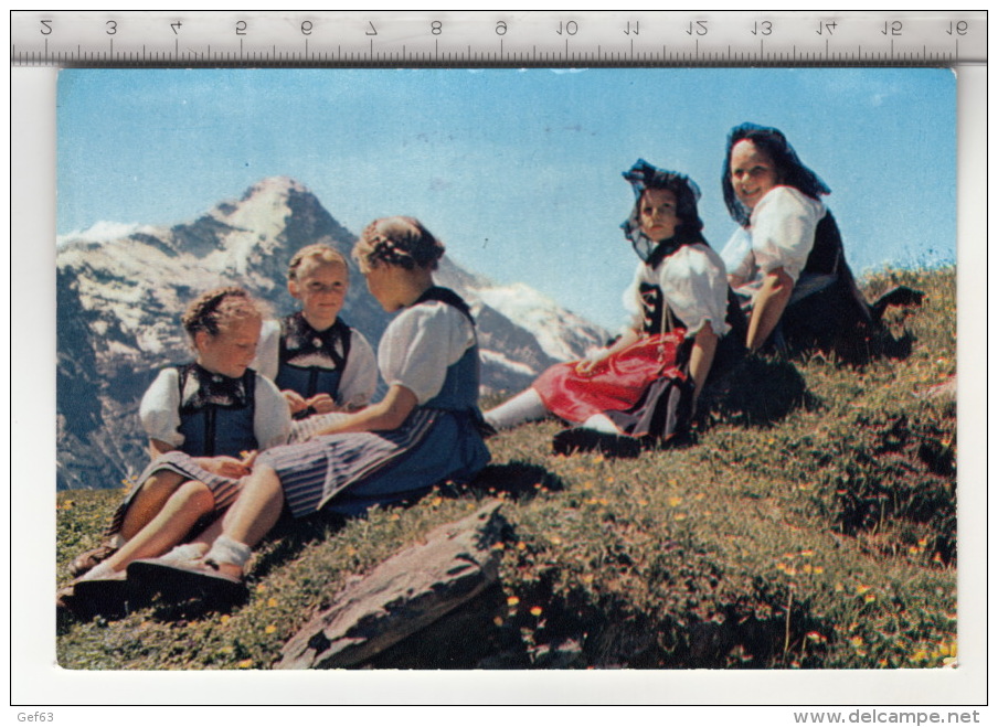 Trachtenkinder Im Berner Oberland - Eiger - Costumes