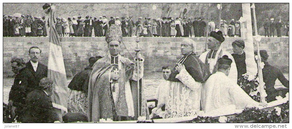 CPA 14  PORT EN BESSIN   1908     BENEDICTION DE LA MER PAR MONSEIGNEUR LEMONNIER  EVEQUE DE BAYEUX  CHALOUPE EPISCOPALE - Port-en-Bessin-Huppain