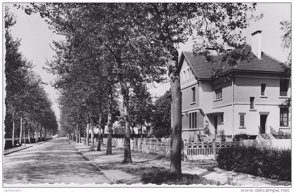 39 - TAVAUX CITÉS  Rue De La République  Maison Des Ingénieurs - Tavaux