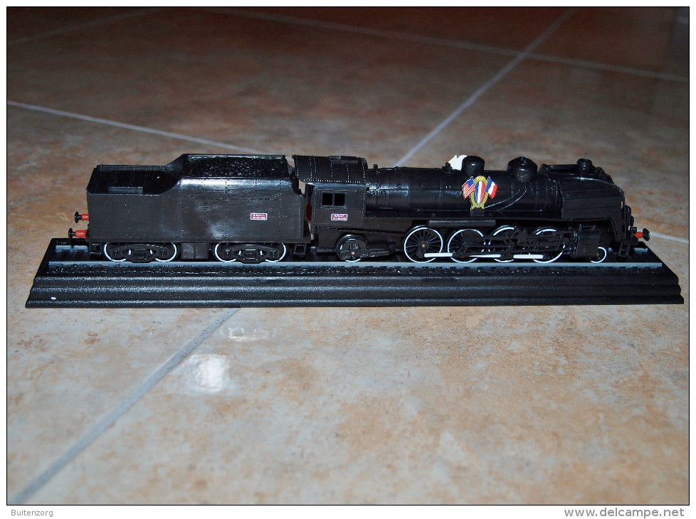 Maquette Plastique - Locomotive 141-R-466 - Autres & Non Classés