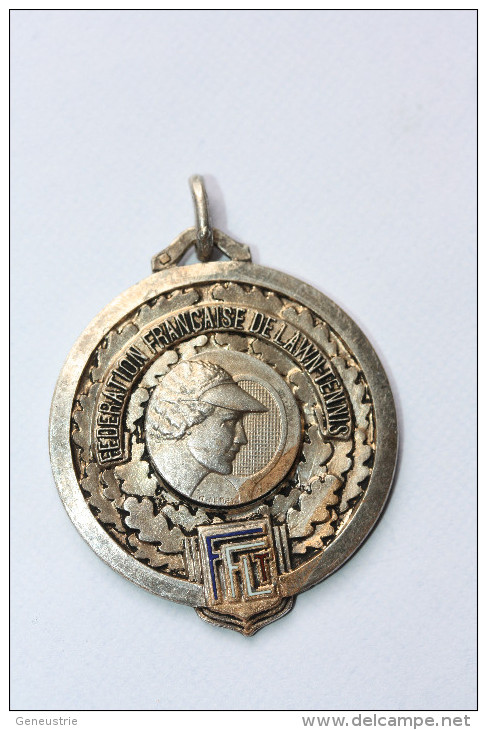 Belle Médaille Récompense De Lawn Tennis "Championnat De France De Tennis Féminin 1962 - Colombes" - Kleding, Souvenirs & Andere
