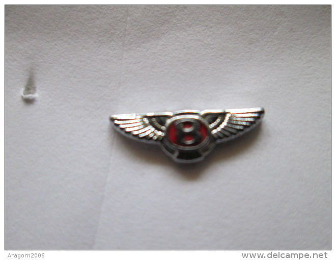 Bentley Pin Ansteckknopf Rot - Sonstige & Ohne Zuordnung