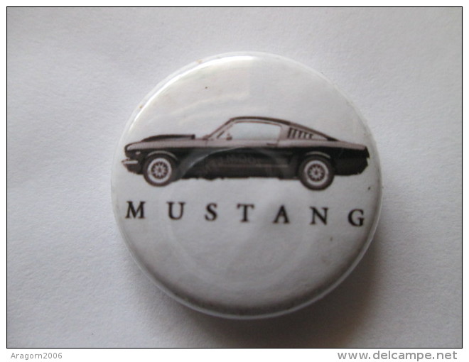 Ford Mustang Brosche Button - Ford