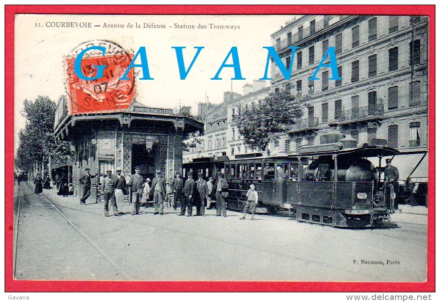 92 COURBEVOIE - Avenue De La Défense - Station Des Tramways - Courbevoie