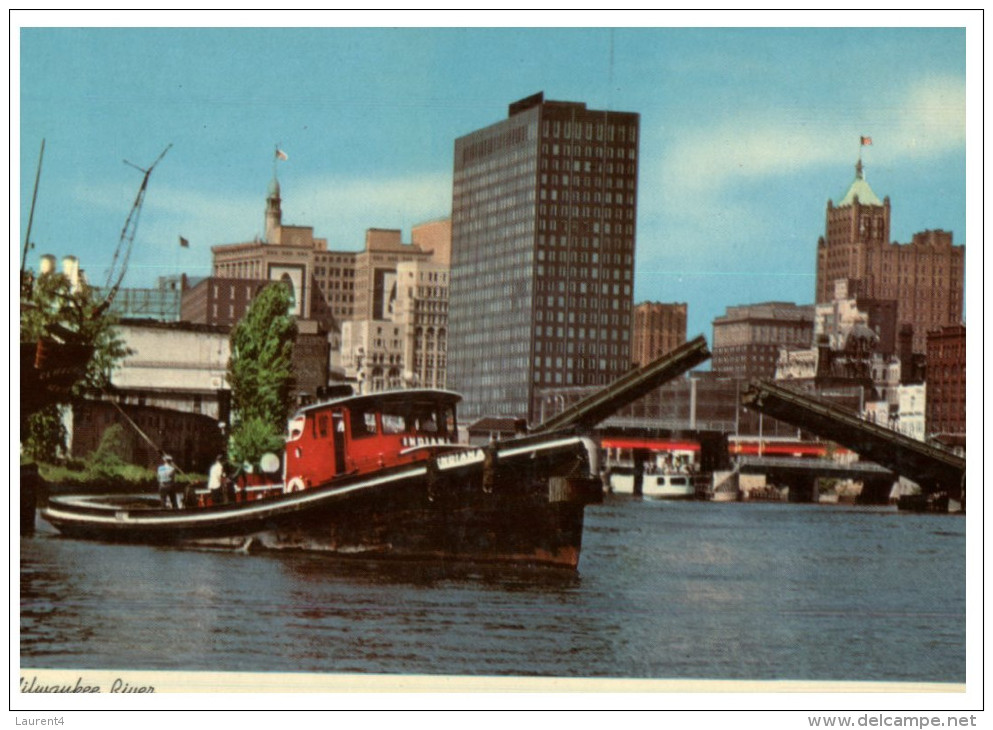 (PH 348) USA - Milwaukee River - Tugboat - Rimorchiatori