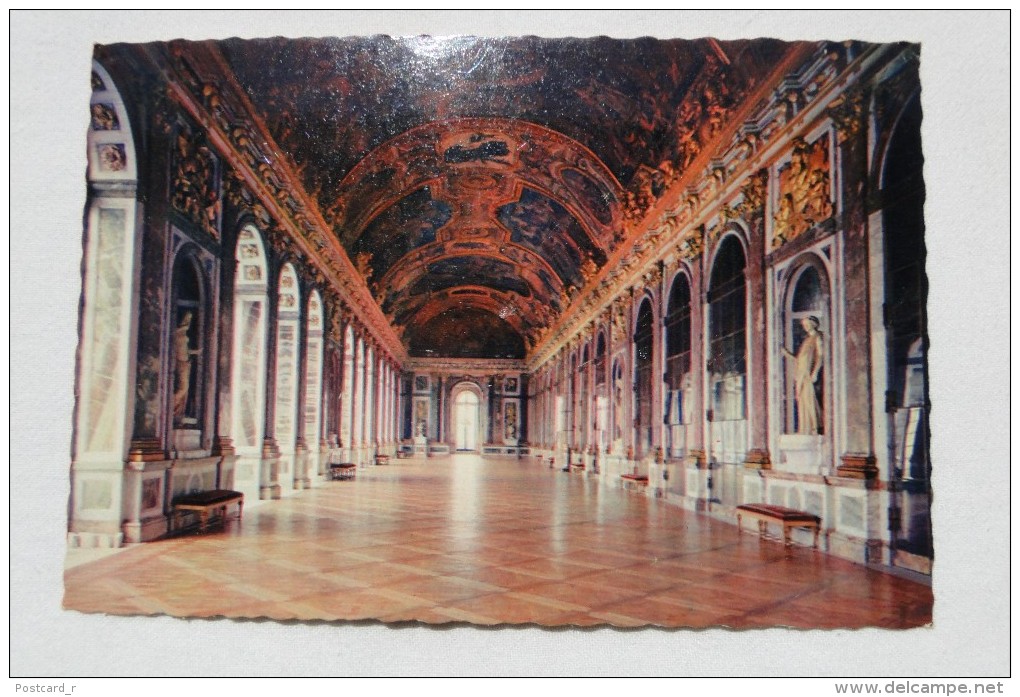 France Versailles La Galerie Des Glaces    A 34 - Versailles