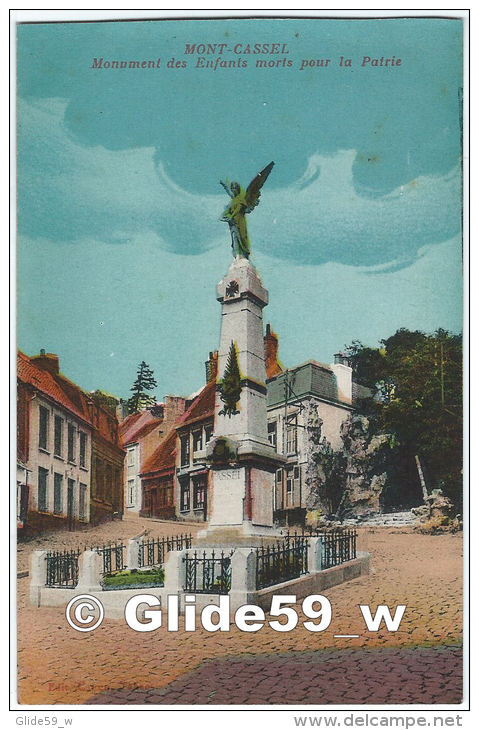 MONT-CASSEL - Monument Des Enfants Morts Pour La Patrie (colorisée) - Cassel