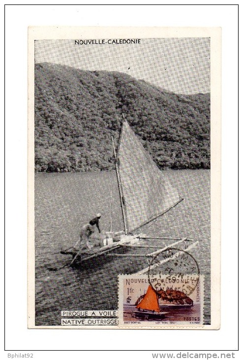 !!! NOUVELLE CALEDONIE CARTE MAXIMUM 1F PIROGUE A VOILE CACHET DE NOUMEA DU 25/2/1949 - Maximumkaarten