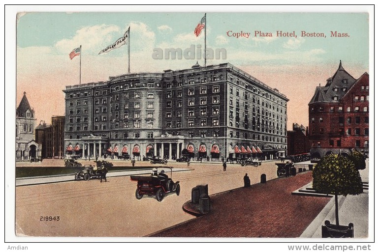 BOSTON MA ~ COPLEY PLAZA HOTEL ~ STREET SCENE ~ Ca 1910s-20s Vintage Massachusetts Postcard [5930] - Boston