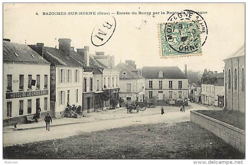 - Ref - G840 -  Orne  - Bazoches Sur Hoene - Entree Du Bourg Par La Route De Mortagne - Hotel De La Croix D Or - - Bazoches Sur Hoene