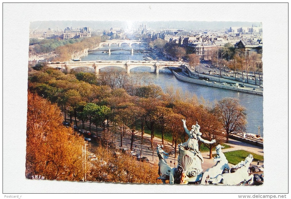 France Paris Panorama Sur La Seine Stamp 1971    A 34 - Cartas Panorámicas