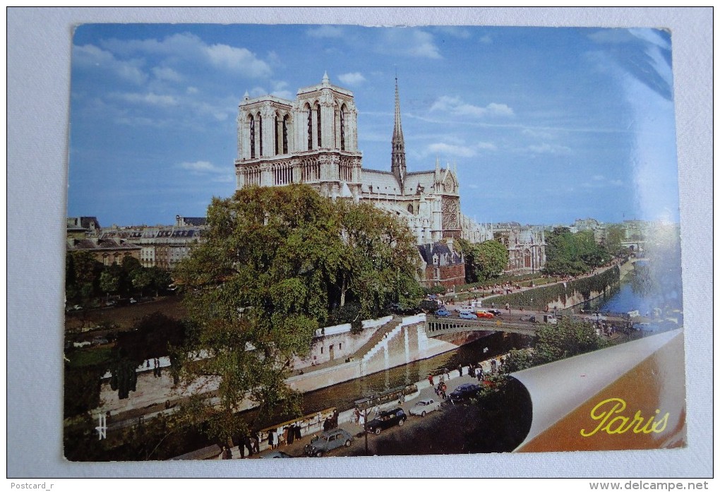 France Paris Aux Pieds De Notre Dame   Stamp 1970  A 34 - Notre Dame Von Paris