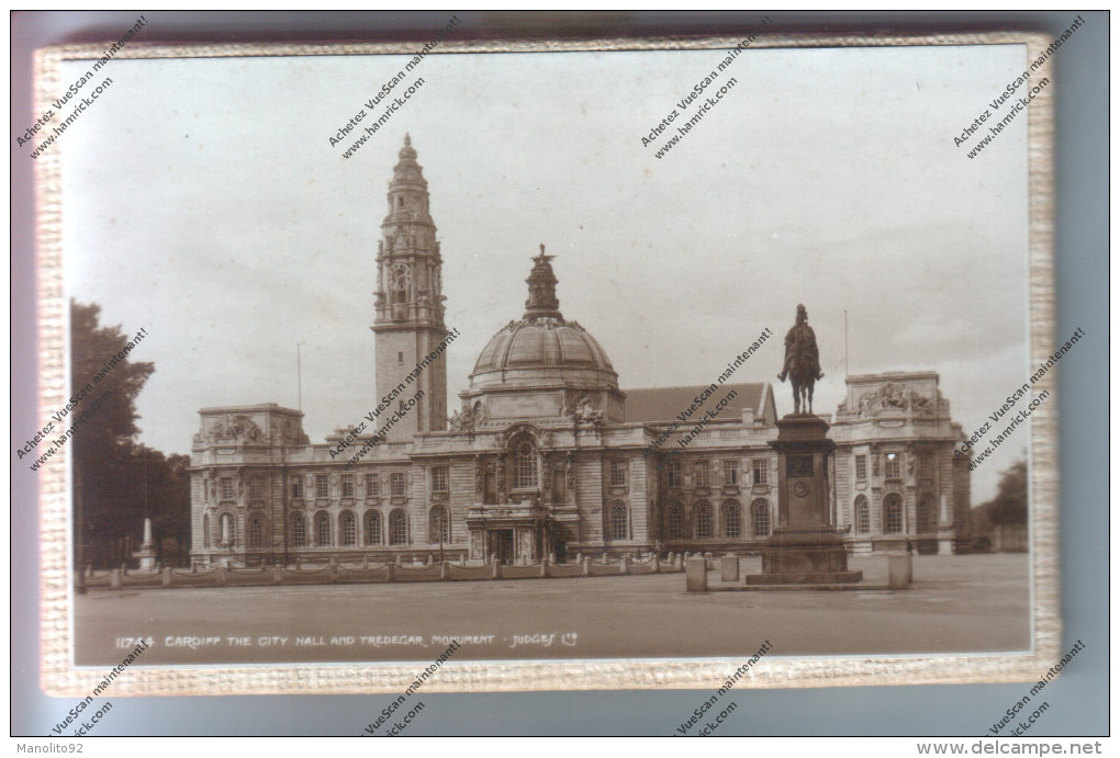 Superbe Et Rare Carte Photo Avec Calendar 1940 De Cardiff : The City Hall And Tredegar Monument Judges - Cardiganshire