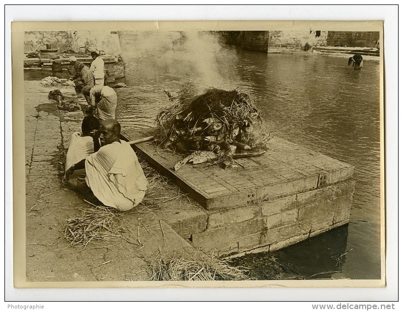 Inde Scène De La Vie Quotidienne Cremation Rituel Ancienne Photo 1960 - Autres & Non Classés