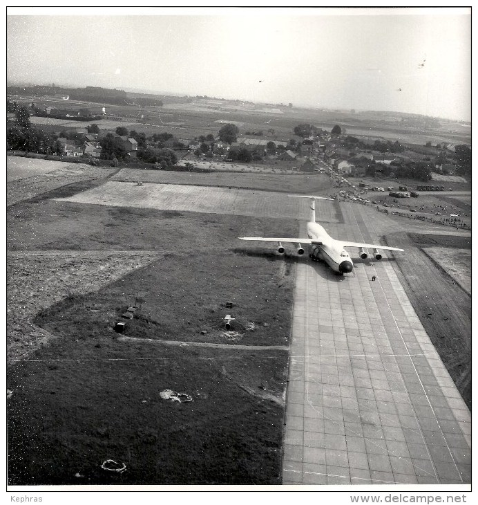 SUPERBE LOT 30 PHOTOS - AVIATION MILITAIRE  1970... -  1974 Par 42 ESC RECCE BAF - Dimensions 21,5 / 21,5 CM - 1946-....: Modern Tijdperk