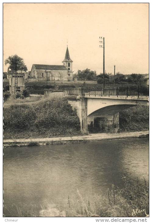 FOULAIN EGLISE ET LE PONT - Bourbonne Les Bains